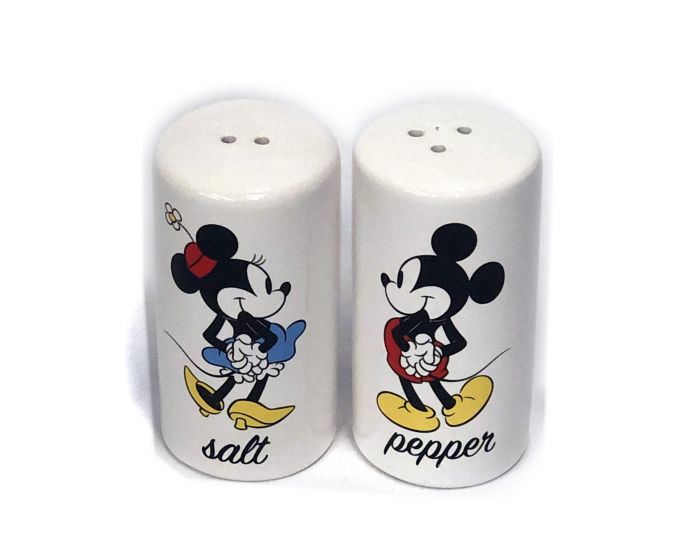 Best Buy: Disney Star Wars Salt and Pepper Shakers Black/White 4897021357451